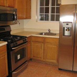 3 BEDROOM 2 BATH MELVILLE STREET