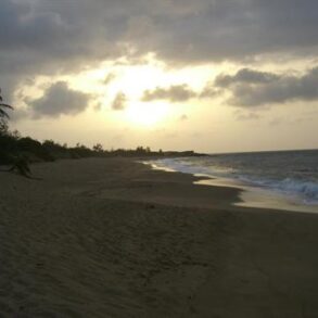 BEACH FRONT PROPERTY * PUERTO RICO *