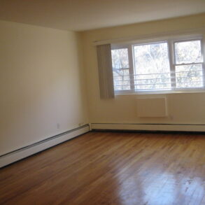 Beautiful Riverdale Apt 3 bedrm
