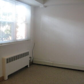 Spacious Studio in Pelham Parkway (All Utilities included)