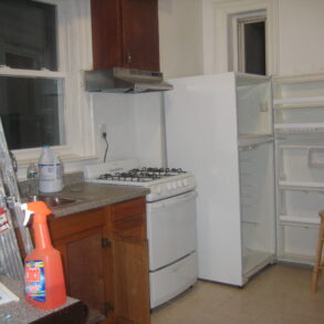 Huge 3 Bedrm Apt in Westchester Square