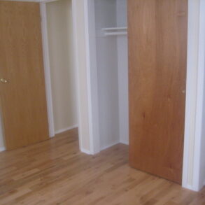 SPACIOUS  2 BEDRM APT READY TO MOVE IN SECT 8 OK