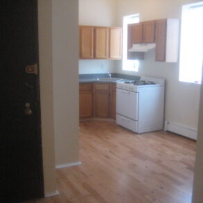SPACIOUS  2 BEDRM APT READY TO MOVE IN SECT 8 OK