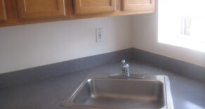 SPACIOUS  2 BEDRM APT READY TO MOVE IN SECT 8 OK