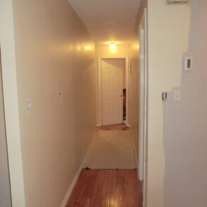 BEAUTIFUL 3 BEDRM & 2 FULL BATH (CASLTE HILL )