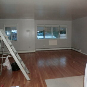 BEAUTIFUL 3 BEDRM & 2 FULL BATH (CASLTE HILL )