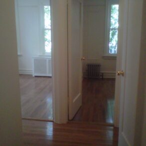 FANTASTIC 3 BEDRM APT LOCATED 1ST FLR PRIVATE HOUSE  ST.LAWRENCE (PLS#283)