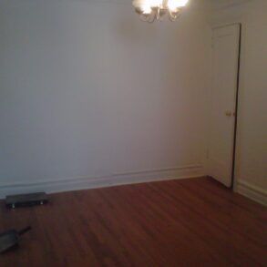 FANTASTIC 3 BEDRM APT LOCATED 1ST FLR PRIVATE HOUSE  ST.LAWRENCE (PLS#283)