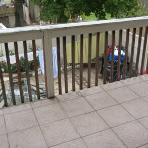 BEAUTIFUL LARGE 3 BEDRM & 2 BATH WITH BALCONY  THROGS NECK (PLS#290)