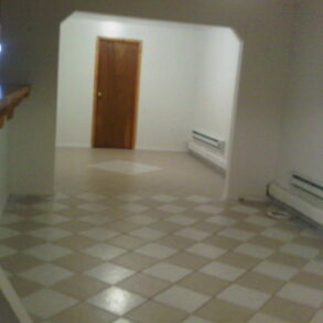 BEAUTIFUL LARGE 2 BEDROOM APART WITH PARKING INCLUDED (PLS#295)