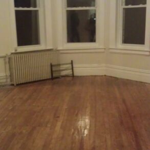 FANTASTIC LARGE 3 BEDRM APART WITH EXTRA ROOM (PLS#299)