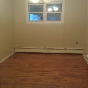 BEAUTIFUL LARGE ONE BEDRM UTILITIES INCLUDED (PLS#300)