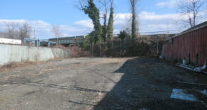 FANTASTIC PARKING LOT FOR RENT  (PLS#302)