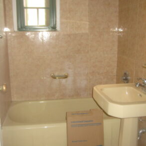 LARGE 2 BEDRM CONDOMINIUM (PLS#314)