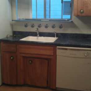 LARGE 3 BEDRM APT WITH ATTIC HEAT INCLUDED (PLS#319)