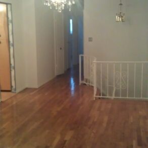 LARGE 3 BEDRM APT WITH ATTIC HEAT INCLUDED (PLS#319)