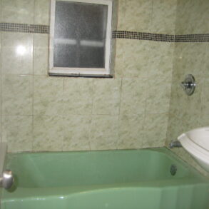 SPACIOUS 2 BEDRM APARTMENT MOVE IN READY (PLS#326)