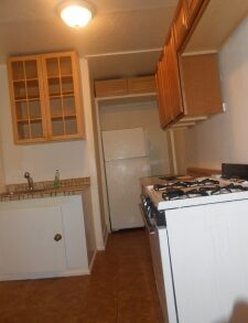 LARGE 2 BEDRM WITH EXTRA ROOM *SECTION 8 WELCOMED* (PLS #333)