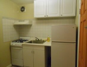 LARGE STUDIO,UTILITIES INCLUDED PLUS FREE CABLE & WIDE SREEN TV (PLS#335)