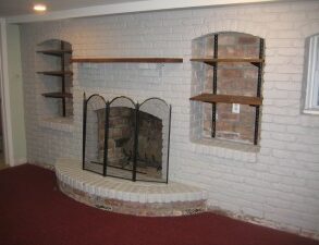 LARGE STUDIO FIREPLACE ALL UTILITIES INCLUDED (PLS#338)