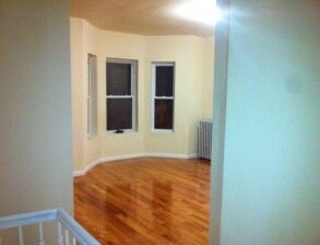*BRAND NEW BEAUTIFUL LARGE 3 BEDRM WITH BALCONY (PLS#341)