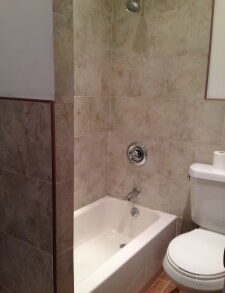 LARGE 3 BEDRM PRIVATE HOUSE 1ST FL *SECTION 8 WELCOMED* (PLS#371)