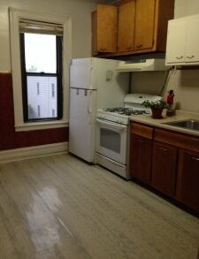 FANTASTIC SPACIOUS 3 BEDRM *PRIVATE HOUSE * (PLS#374)