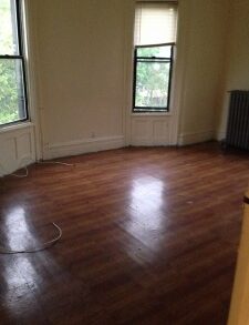 FANTASTIC SPACIOUS 3 BEDRM *PRIVATE HOUSE * (PLS#374)